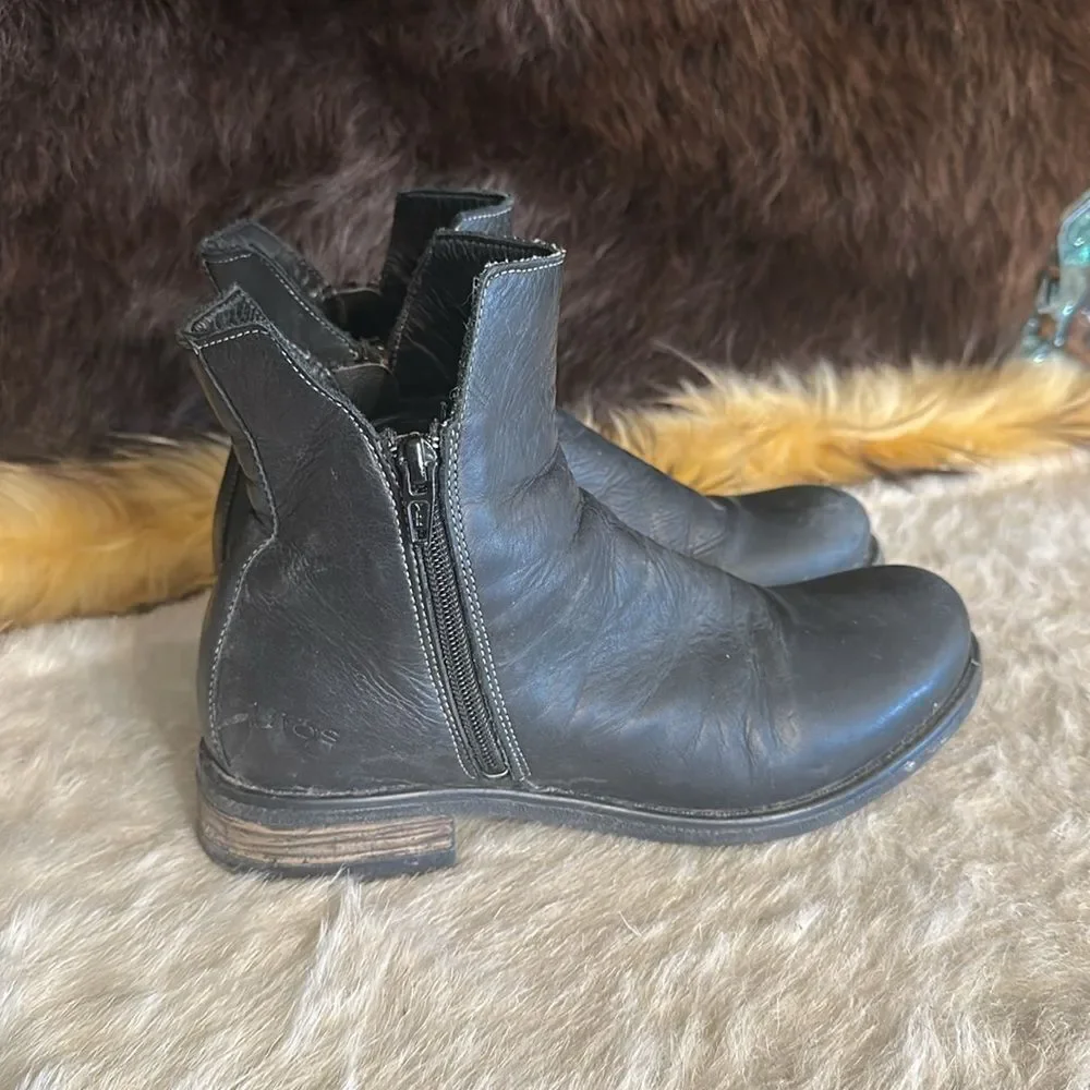 Taos booties 37 (2000C)